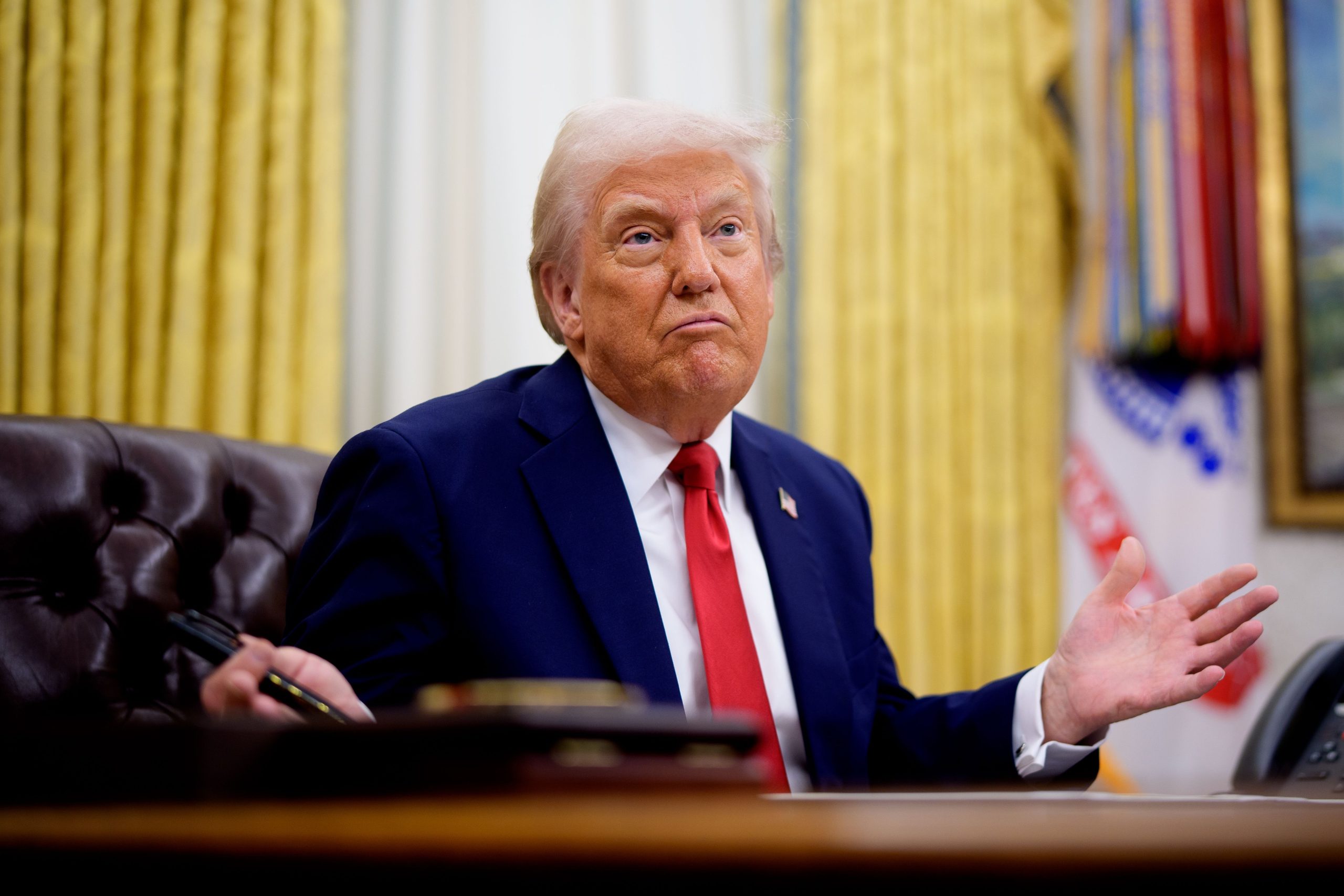 Bitcoin Jumps 6% to K as Crypto Prices Surge on Trump’s Tariff Pause