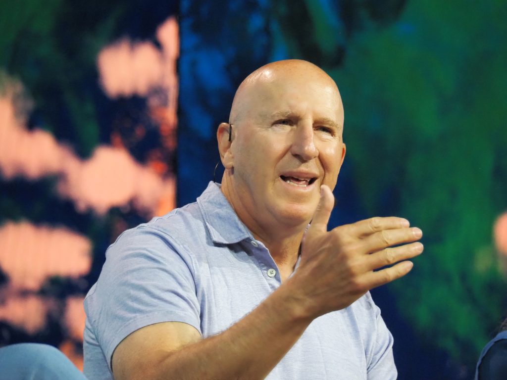 Core Scientific Shares Drop 15% as Microsoft Cuts CoreWeave Commitments Core Scientific Shares Drop 15% as Microsoft Cuts CoreWeave Commitments