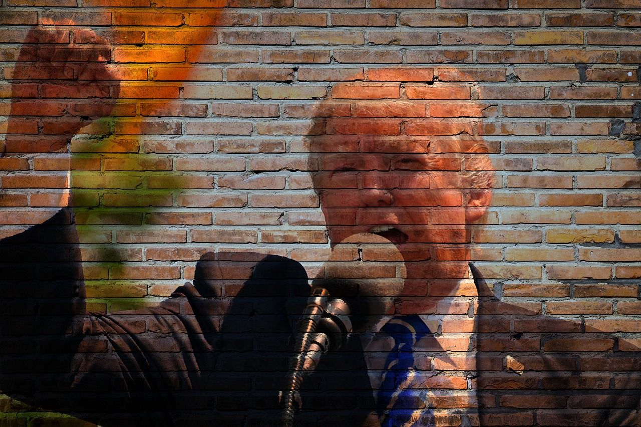 Donald Trump ‘Official’ Memecoin Makes Millionaires, Raffles B Volumes in Hours