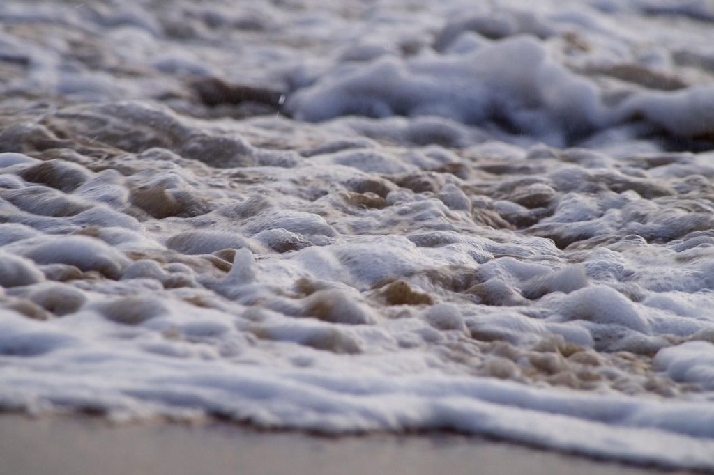 Like DOGE, XRP Going Vertical Is a Good Indicator of Market Froth, Bitcoin Peaks Like DOGE, XRP Going Vertical Is a Good Indicator of Market Froth, Bitcoin Peaks