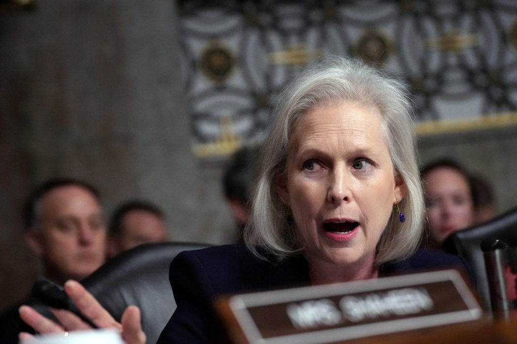 Sen. Gillibrand Warns Against a ‘Watered-Down’ Stablecoin Bill