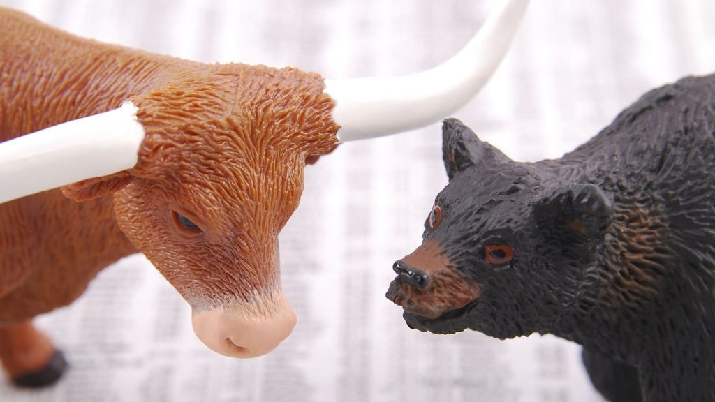 SOL, DOGE Lead Gains Among Majors as Analyst Eye Next Big Move Higher